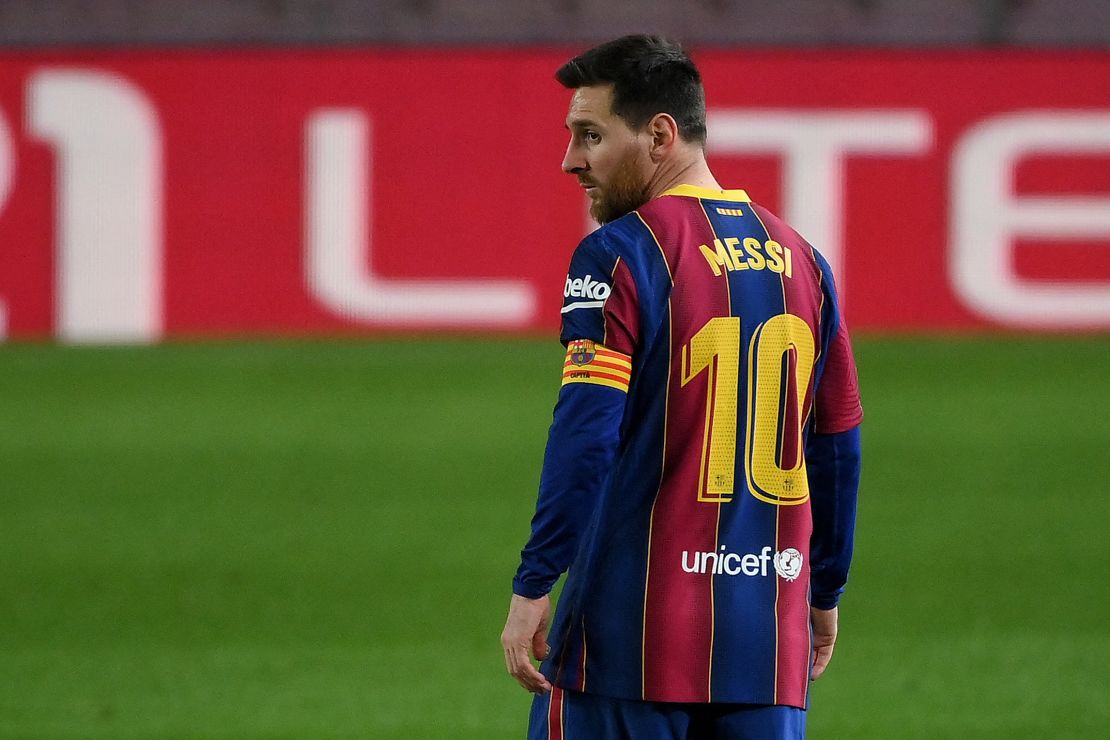 Lionel Messi equaled Xavi's all-time appearance record for the club. 