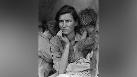 A 32-year-old mother of seven destitute pea picker in Nipomo, California, in 1936.