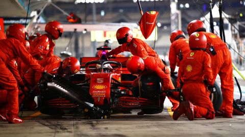 Vettel in the pits during Abu Dhabi Grand Prix.