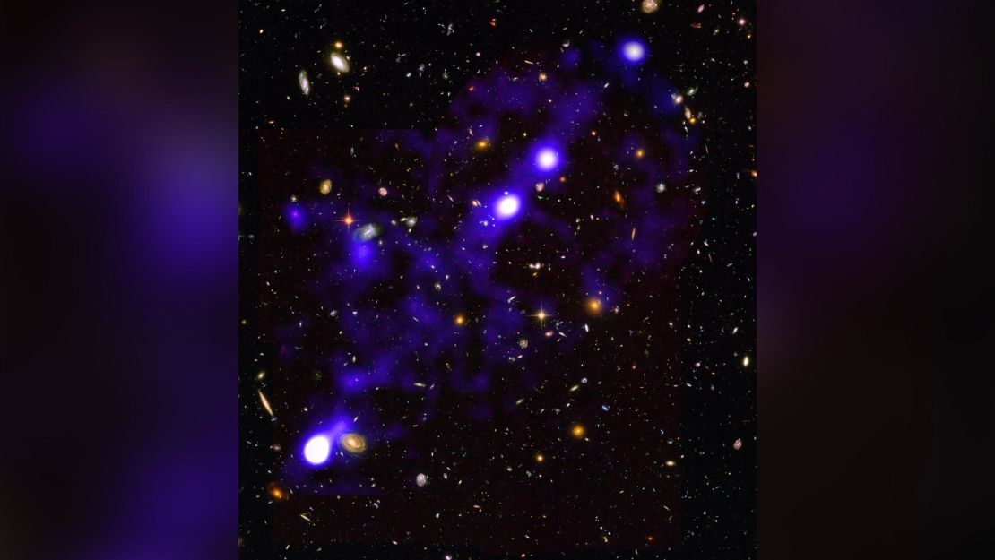 One of the hydrogen filaments (in blue) discovered by MUSE in the Hubble Ultra-Deep Field is shown.