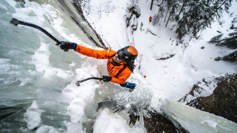 Manoah Ainuu is an accomplished ice climber.
