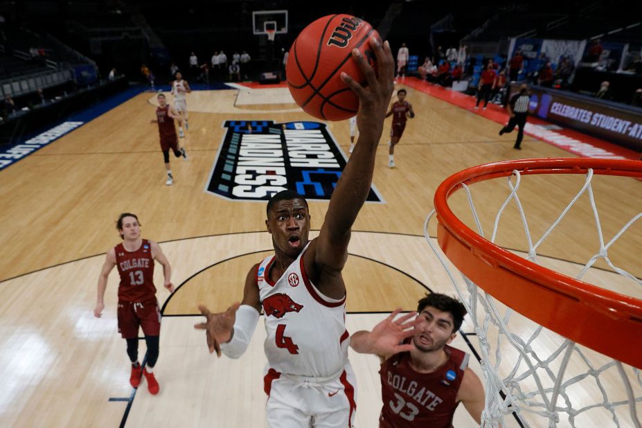 Arkansas' Davonte Davis rises for a layup during the Razorbacks' first-round win over Colgate.