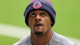 HOUSTON, TEXAS - DECEMBER 27: Quarterback Deshaun Watson #4 of the Houston Texans warms up prior to the game against the Cincinnati Bengals at NRG Stadium on December 27, 2020 in Houston, Texas. (Photo by Carmen Mandato/Getty Images)