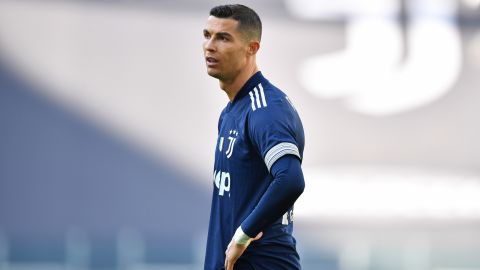 Ronaldo looks on during Juventus' defeat. 