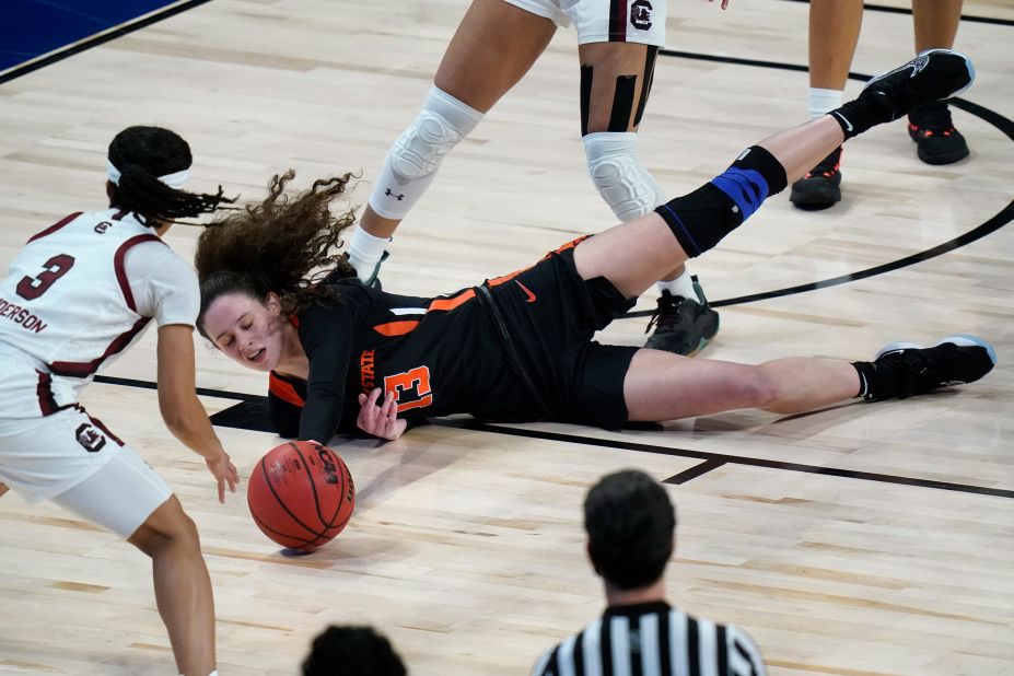 Oregon State guard Sasha Goforth loses control of the ball during a second-round game against South Carolina.