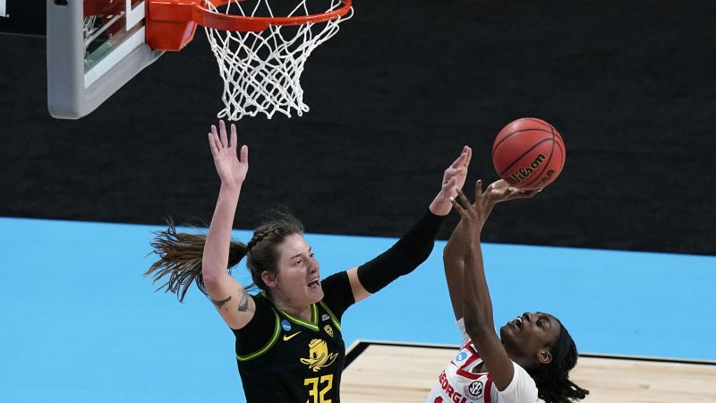 Sedona Prince of the Oregon Ducks leads team to Sweet 16 in NCAA women ...