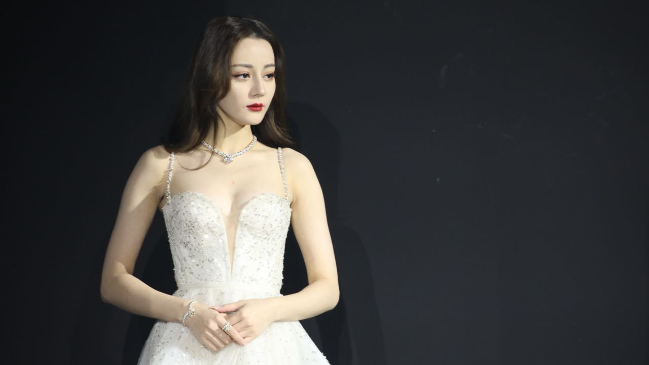 Dilraba Dilmurat FILE RESTRICTED