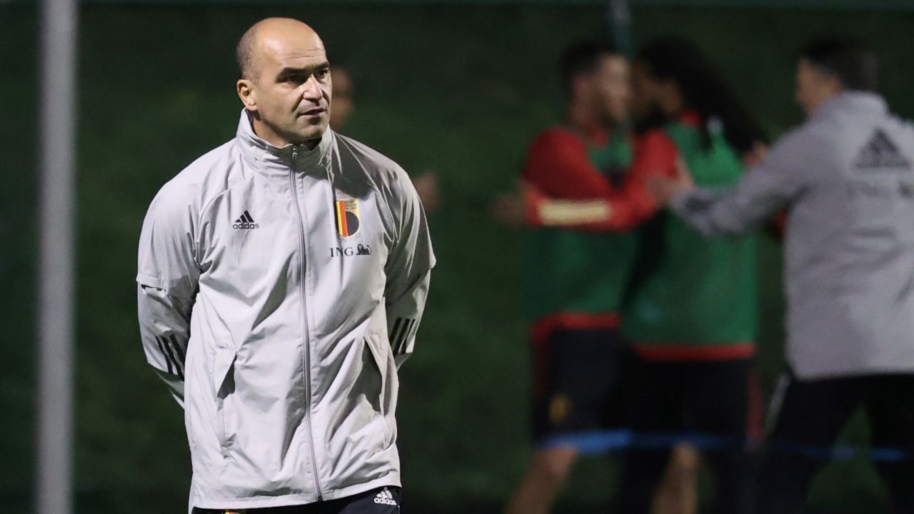 Belgium's national football team's head coach Roberto Martinez leads his team's training session ahead of the team's Nations League matches in Tubize,  on November 13, 2020. (Photo by VIRGINIE LEFOUR / various sources / AFP) / Belgium OUT (Photo by VIRGINIE LEFOUR/Belga/AFP via Getty Images)