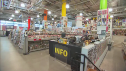 Amoeba Music re-opens after more than a year_00005316.png