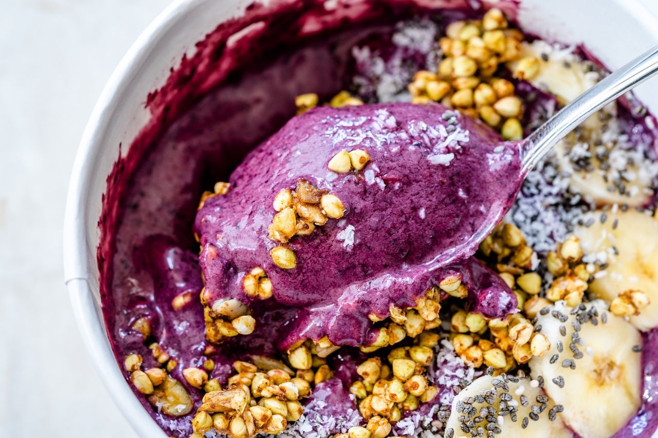 The fruit of a palm tree, açaí berries are high in fiber and loaded with antioxidants including <a href="https://pubmed.ncbi.nlm.nih.gov/17824205/" target="_blank" target="_blank">polyphenols and anthocyanins</a>. Their high fat content makes them super energizing, and they are popular as a pre- and post-workout snack. Açaí berries have a short shelf-life when fresh, so are most often consumed dried or as a frozen puree.