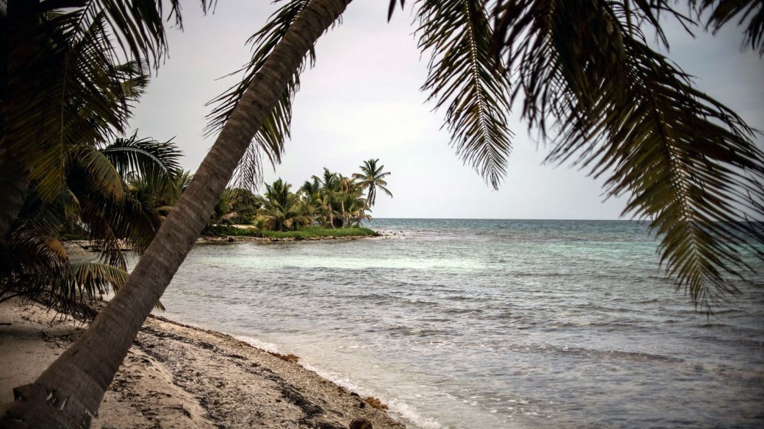 Vaccinated travelers headed to Belize must present a vaccination record card.