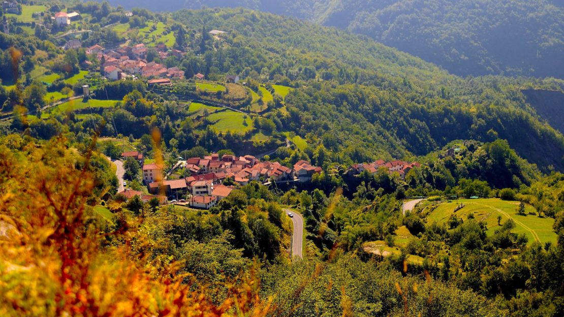 Carrega Ligure is situation in northern Italy.