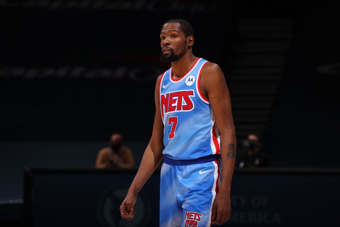 Kevin Durant has apologized for the language used in private messages made public this week.