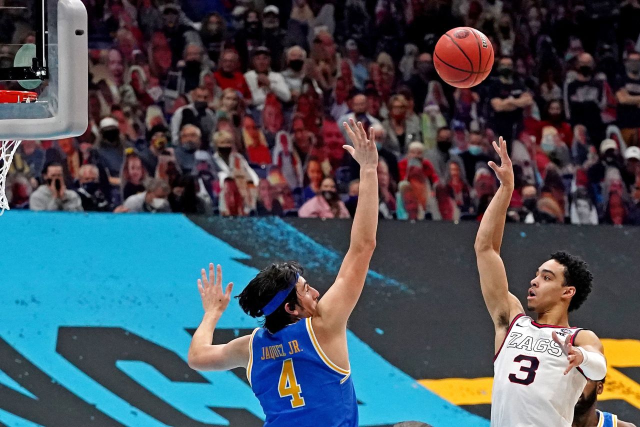 Andrew Nembhard shoots a floater over Jaime Jaquez Jr.