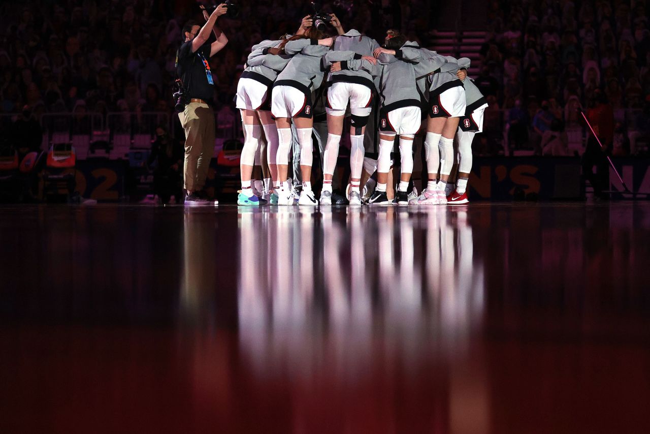 Stanford huddles before the game.