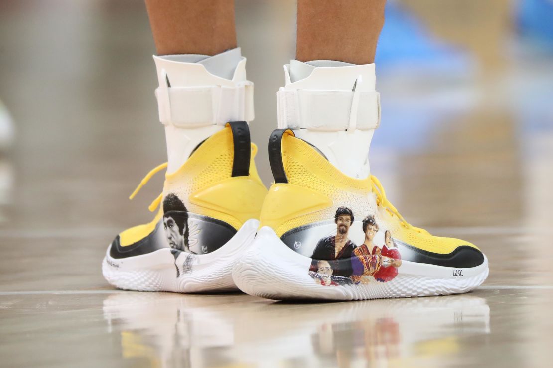 Step Curry wore the custom-designed shoes on Sunday. 