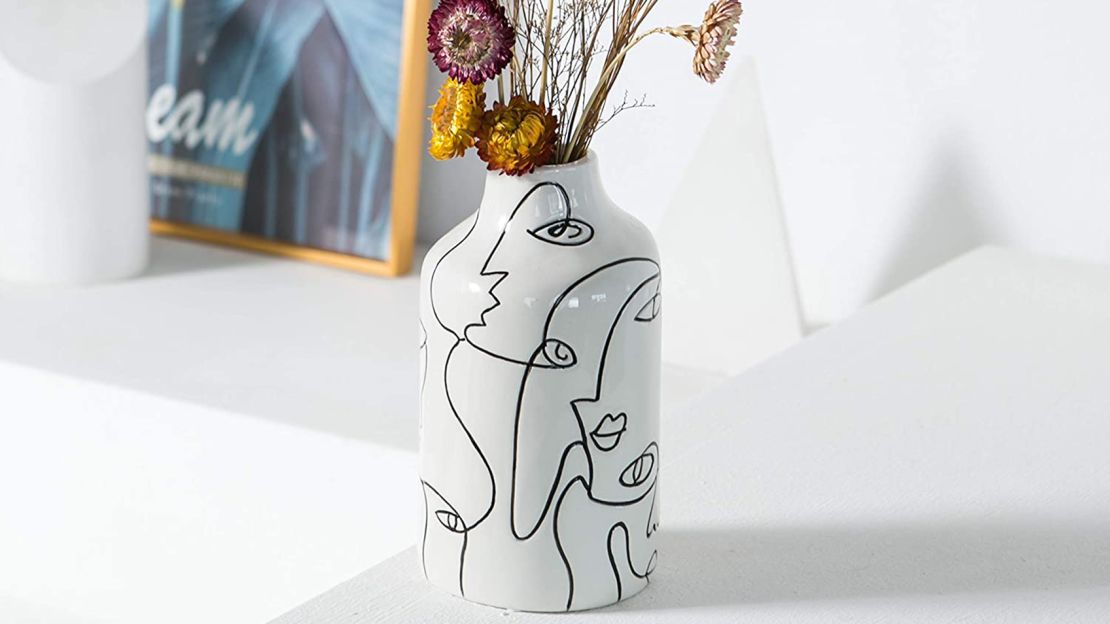 Kimdio Face Design Ceramic Vase