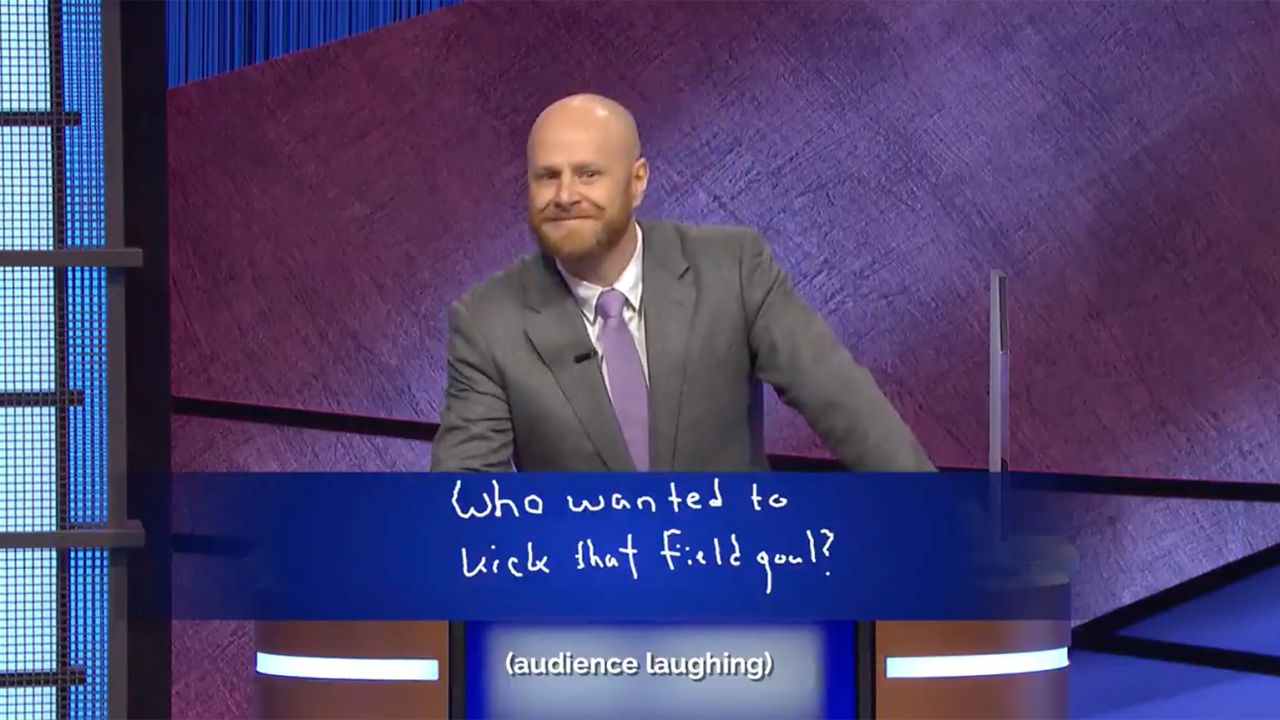 Contestant Scott Shewfelt had a question for "Jeopardy!" guest host Aaron Rodgers on Monday's episode.