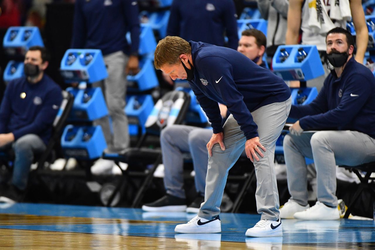 Gonzaga head coach Mark Few reacts to a play in the first half.