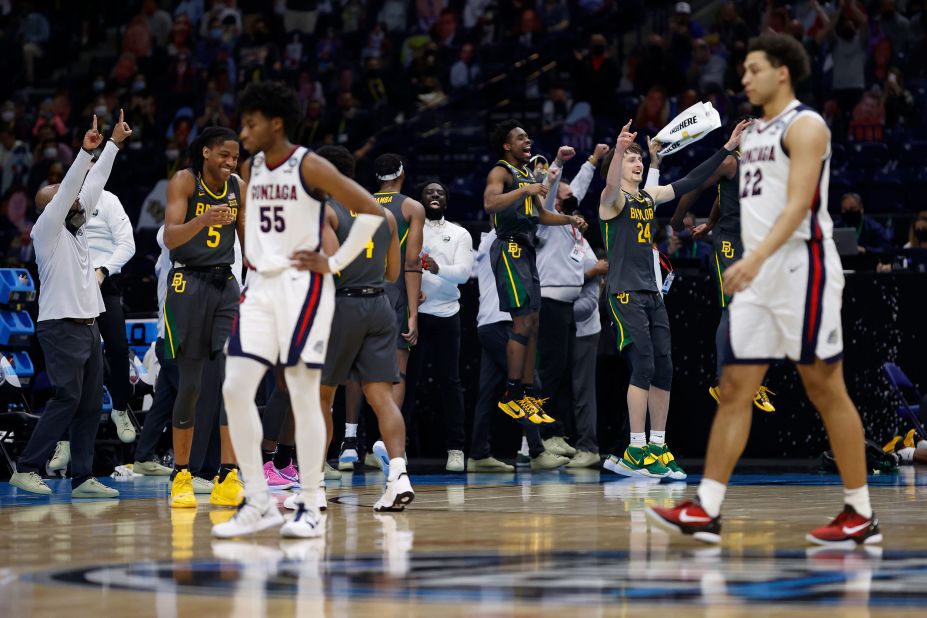 Baylor players celebrate after the final buzzer.