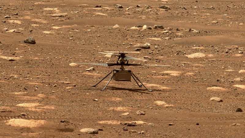 Cómo el helicóptero Ingenuity está combatiendo la llegada del invierno polvoriento a Marte