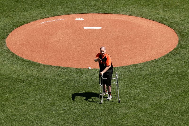 Bryan Stow Giants fan throws ceremonial first pitch 10 years after a near-fatal attack CNN