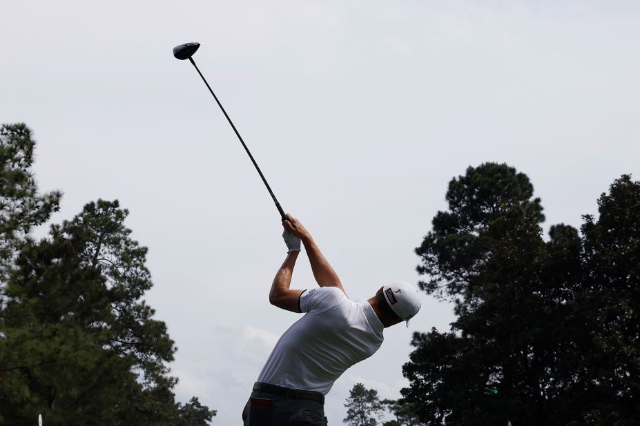 Justin Thomas hits a tee shot on Saturday.