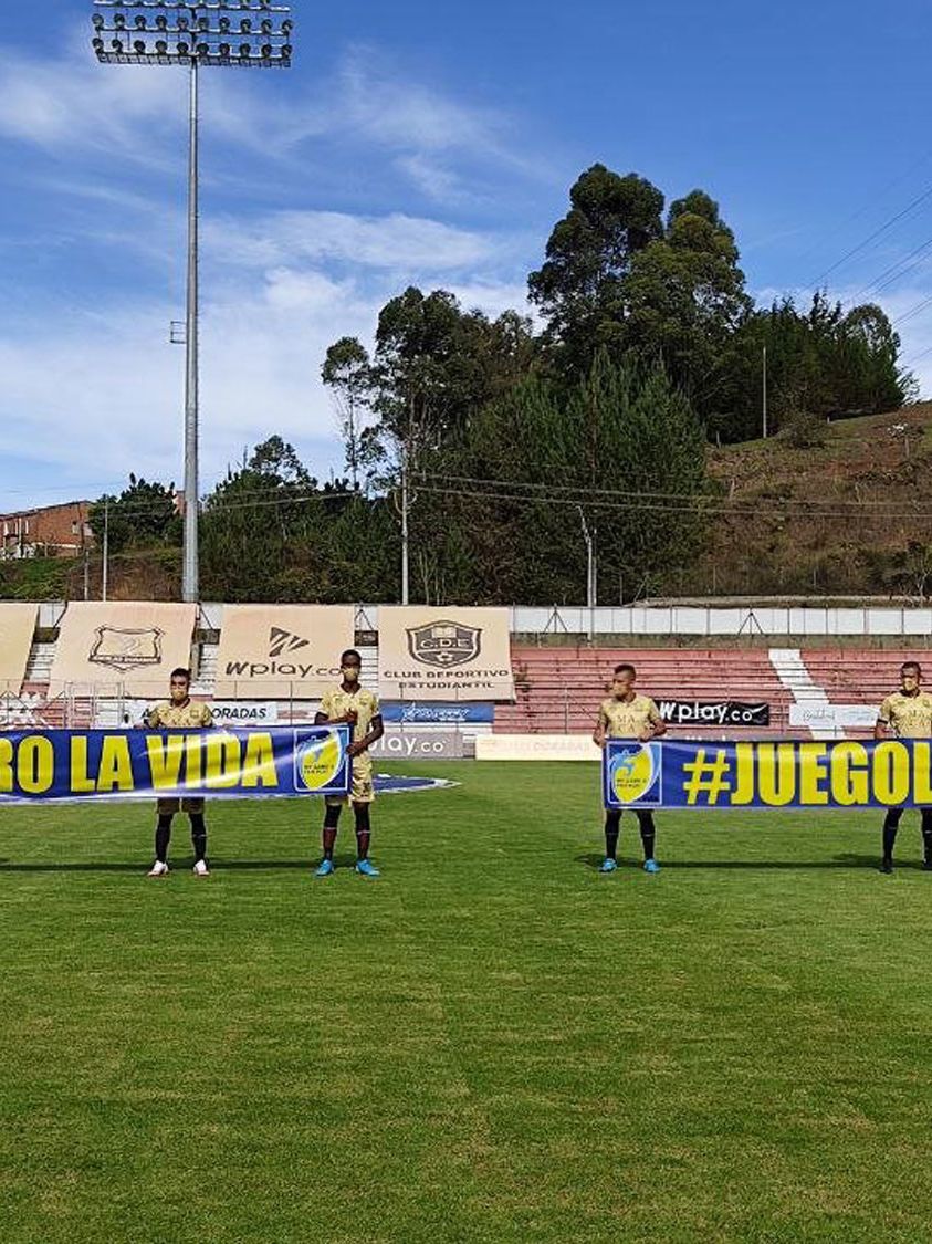Colombian football team Águilas Doradas fields only seven players due to  Covid outbreak | CNN
