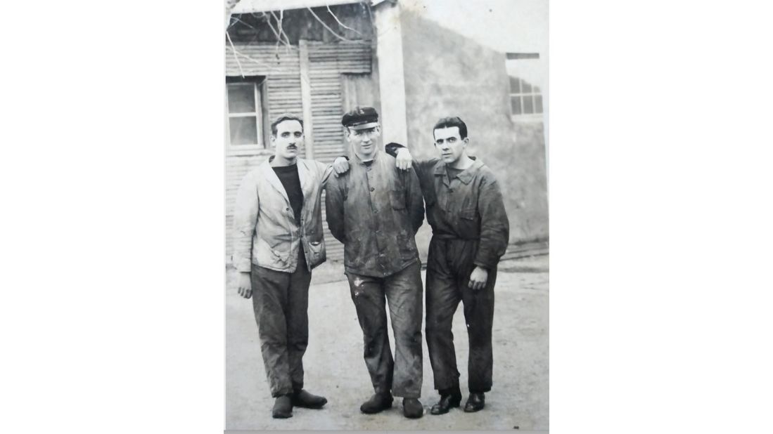 <strong>Family photos:</strong> Sònia Galtié has kept an archive of family photos belonging to her grandfather Raymond (far right) from his time as an Aéropostale mechanic. 