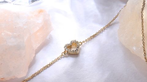 Verlas Mini-Heart Silhouette Bracelet