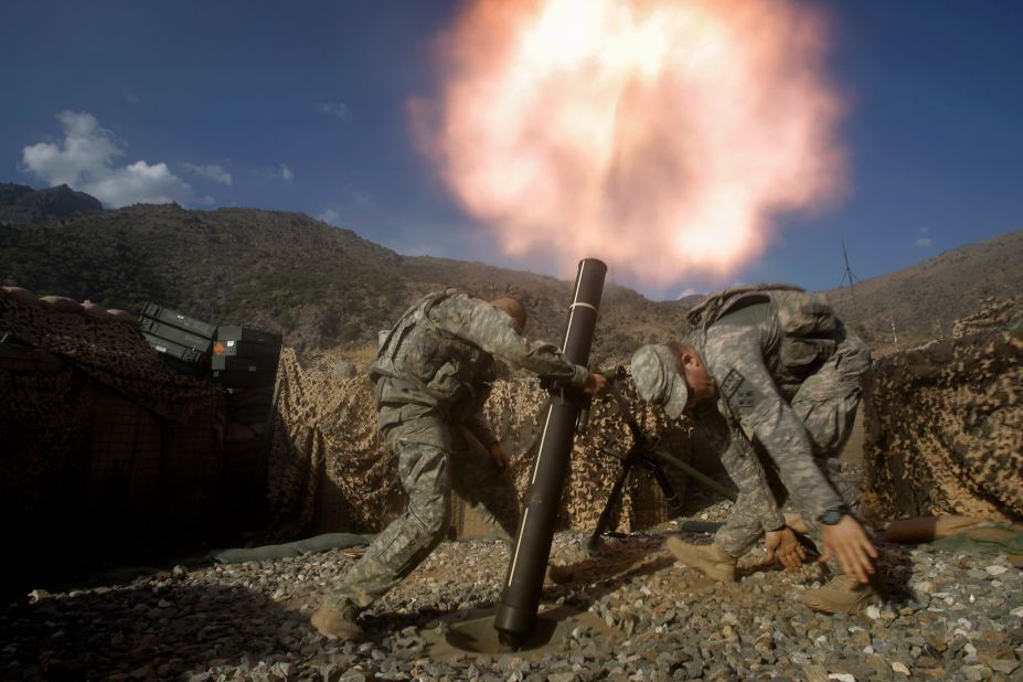US soldiers fire mortars from a base in Afghanistan's Kunar province in October 2009.