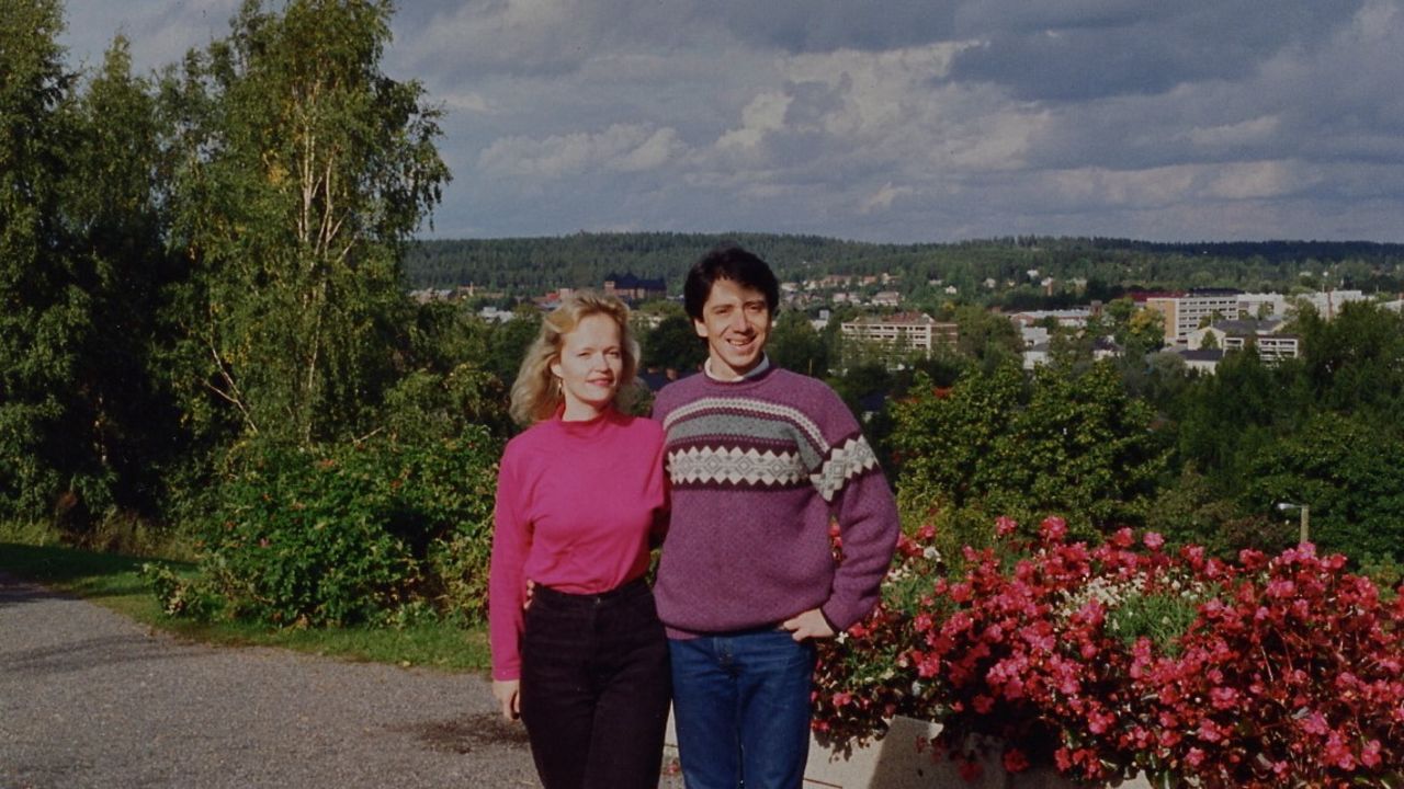 <strong>Finland in 1994: </strong>In the fall of 1994, Jesús traveled to Irja's to home country of Finland and met Irja's family. The couple also traveled to Sweden and Iceland during this trip.