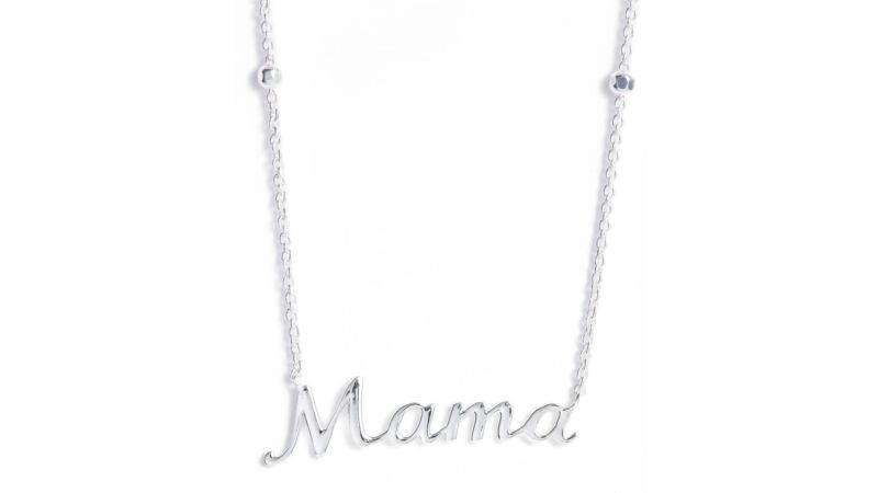 necklaces to give your mom