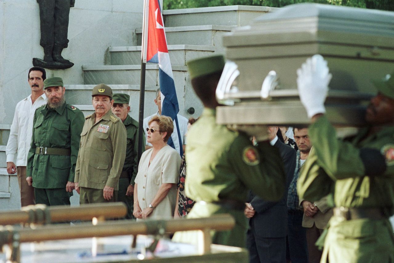 Castro stands next to his brother as they attend the funeral of Cuban politician Carlos Rafael Rodríguez in 1997.