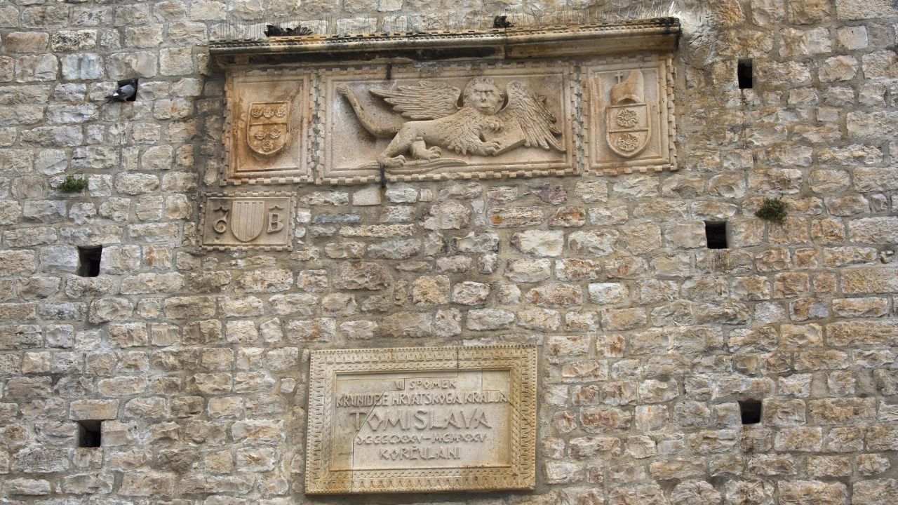 The Venetian lion on the Korčula city walls.