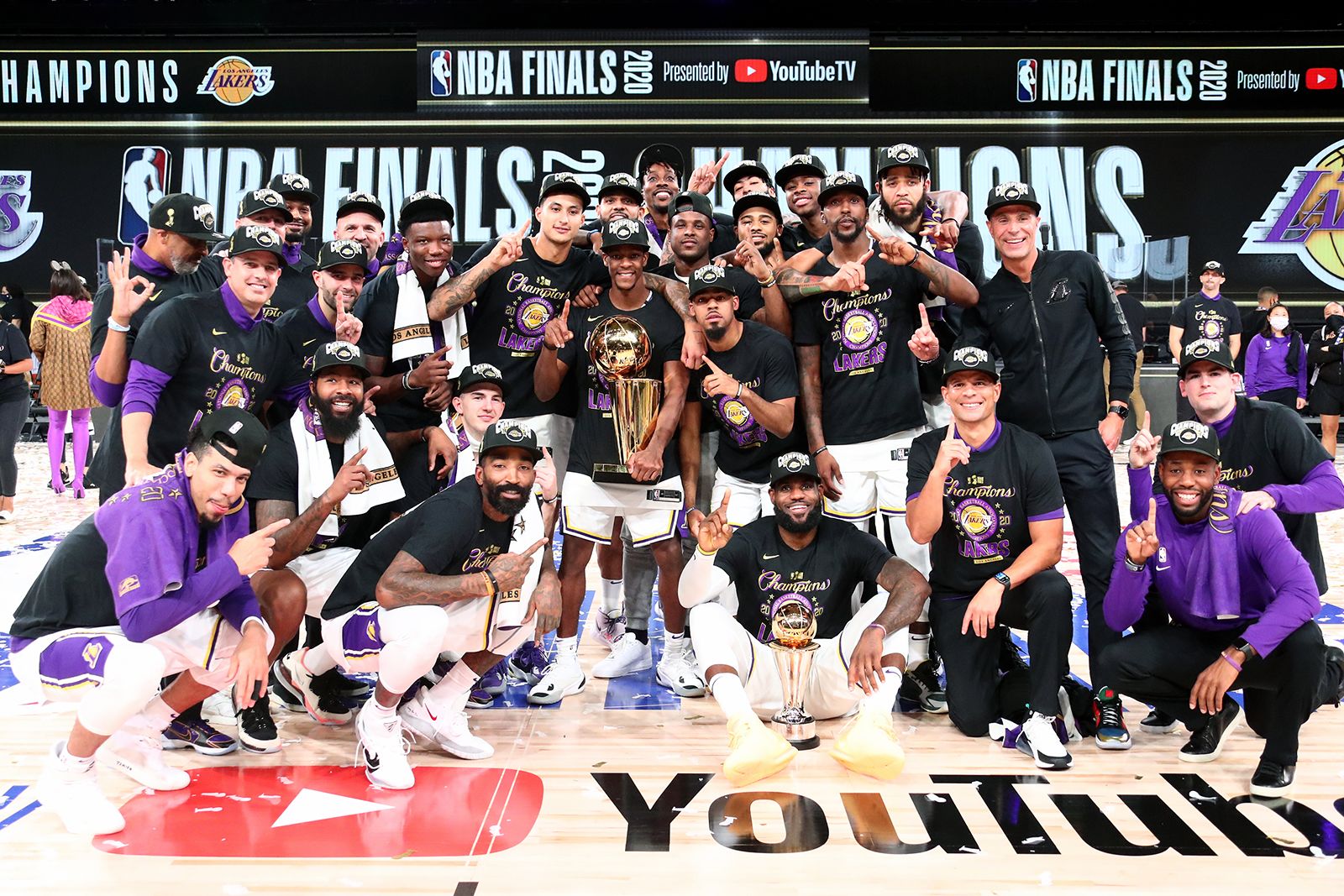 Los Angeles Lakers on X: In the building. #VoteLakers:    / X
