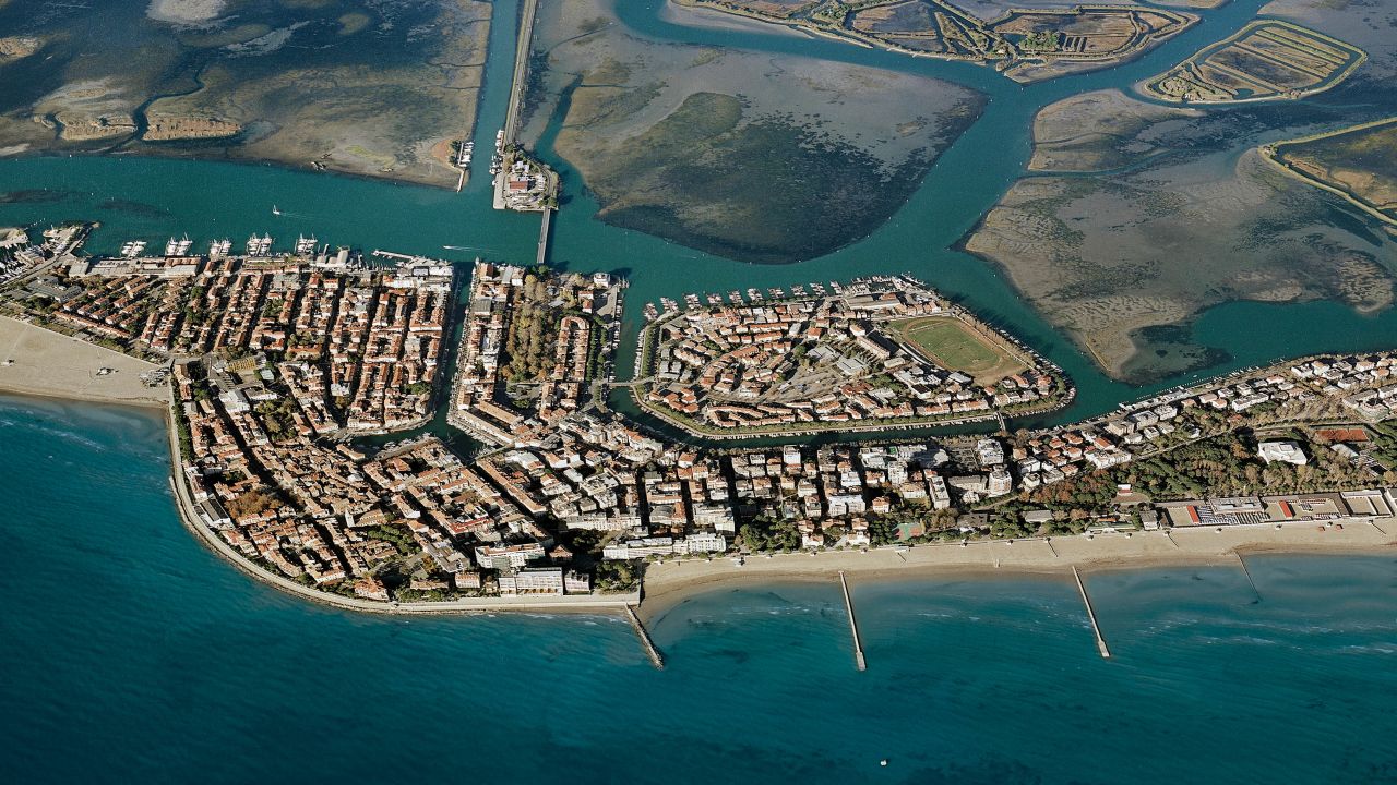 <strong>Blue lagoon:</strong> Grado, like Venice, is built on a series of sandy islands in a tranquil lagoon.