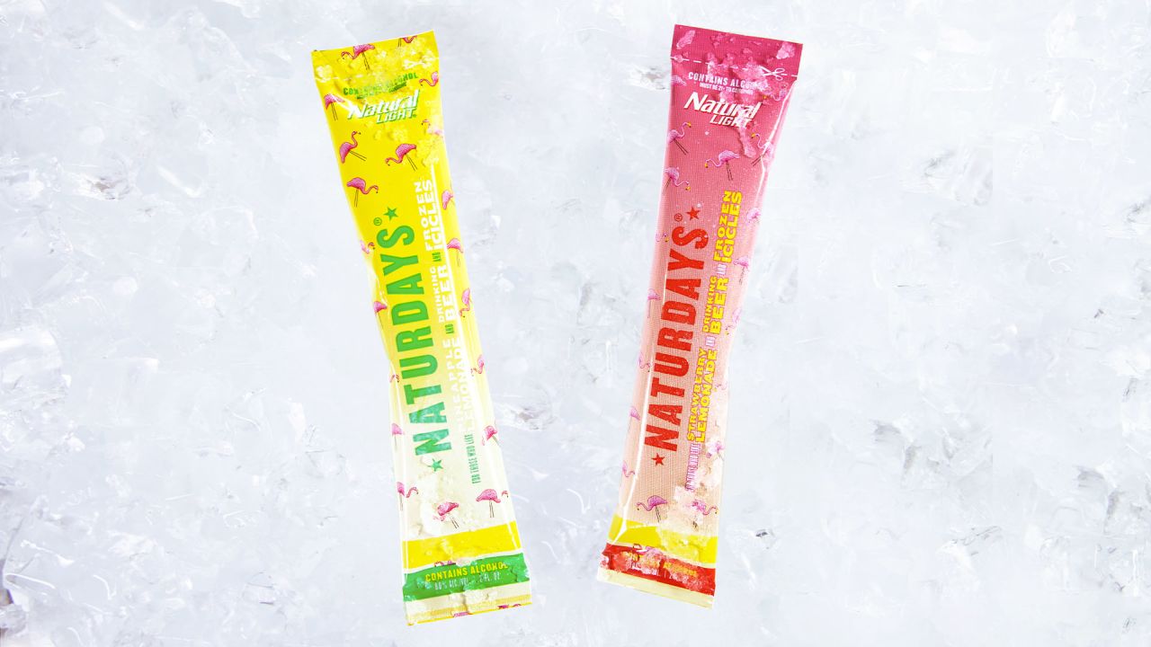 Naturdays Frozen Icicles comes in two flavors: Strawberry lemonade and pineapple lemonade.