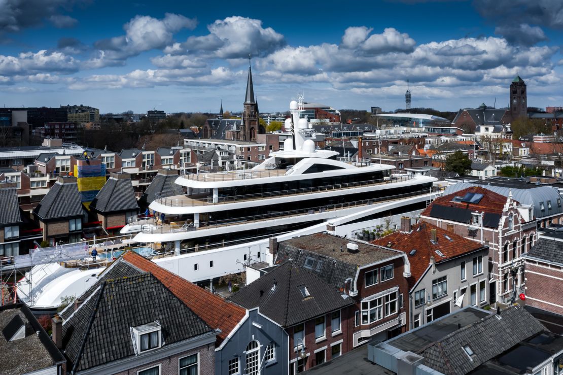 All of the vessels from Feadship's Kaag yard must take this narrow route in order to reach the sea.