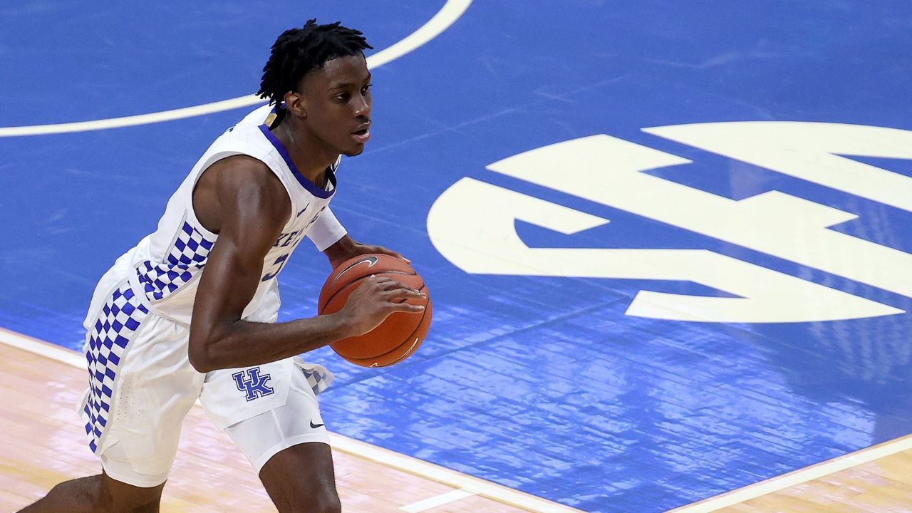 LEXINGTON, KENTUCKY - NOVEMBER 25:   Terrence Clarke #5 of the Kentucky Wildcats dribbles the ball against the Morehead State Eagles at Rupp Arena on November 25, 2020 in Lexington, Kentucky. (Photo by Andy Lyons/Getty Images)