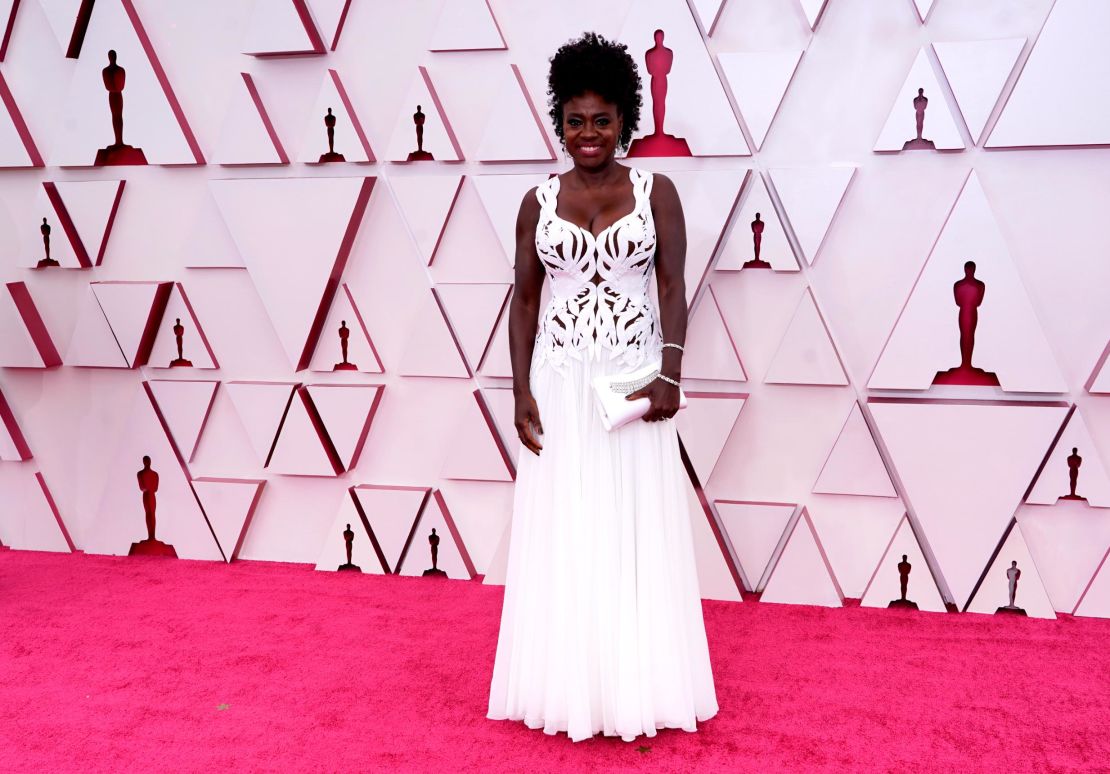 Viola Davis in Alexander McQueen.