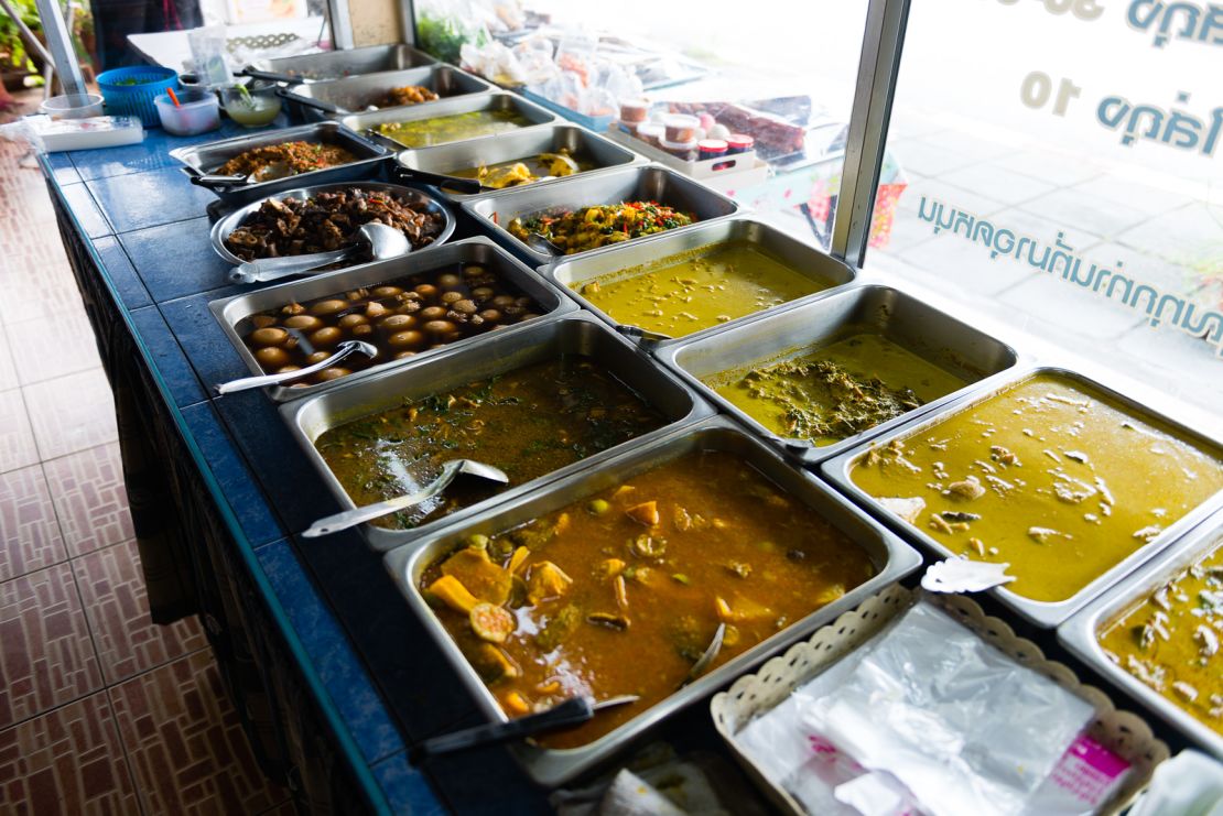 Nakhon Si Thammarat's curry stalls are legendary. 