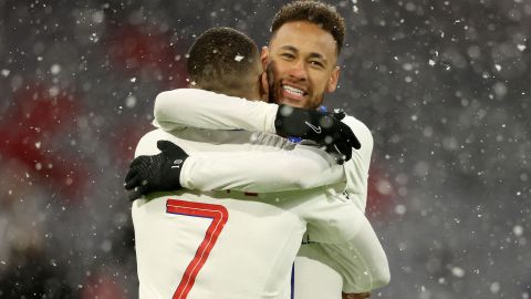 Mbappé and Neymar celerbate against Bayern Munich.