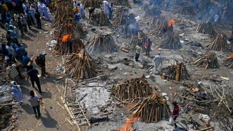 Burning funeral pyres of Covid-19 victims at a crematorium in India's capital on April 27.