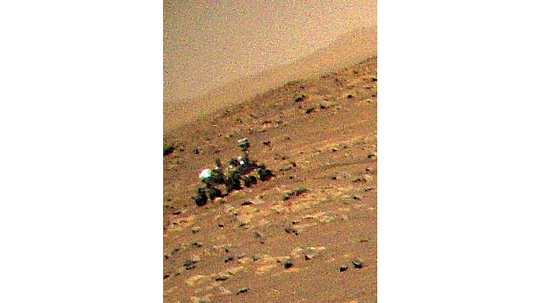 A zoomed-in view provides a better look at the rover.