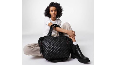 Medium Metro Tote Deluxe