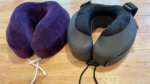 The S3's cover (right) is made from a more breathable, quick-dry fabric that felt cooler to the touch than Cabeau's original Evolution pillow (left).