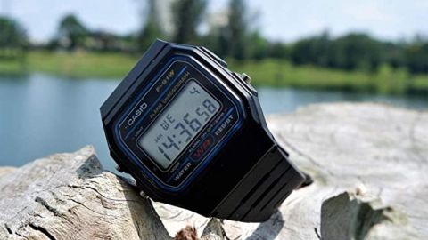 Casio F91W-1 Classic Digital Sports Watch with Resin Strap