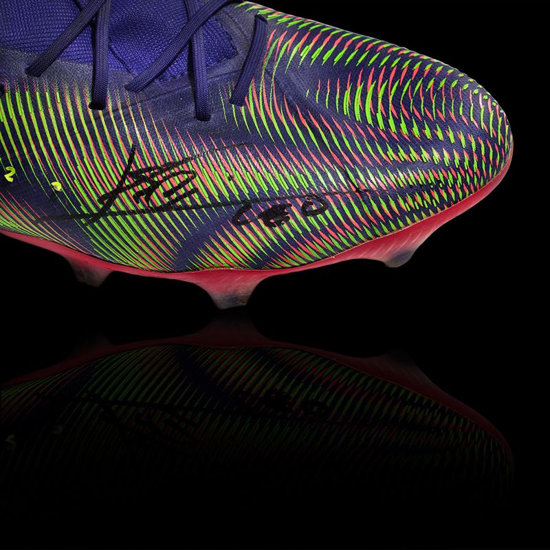 Nike football hot sale boots messi