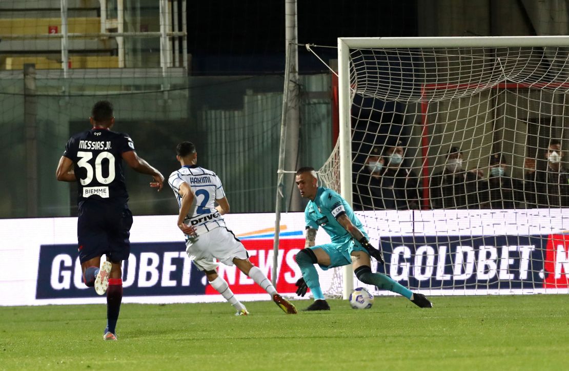 Achraf Hakimi scores Inter's second goal against Crotone.